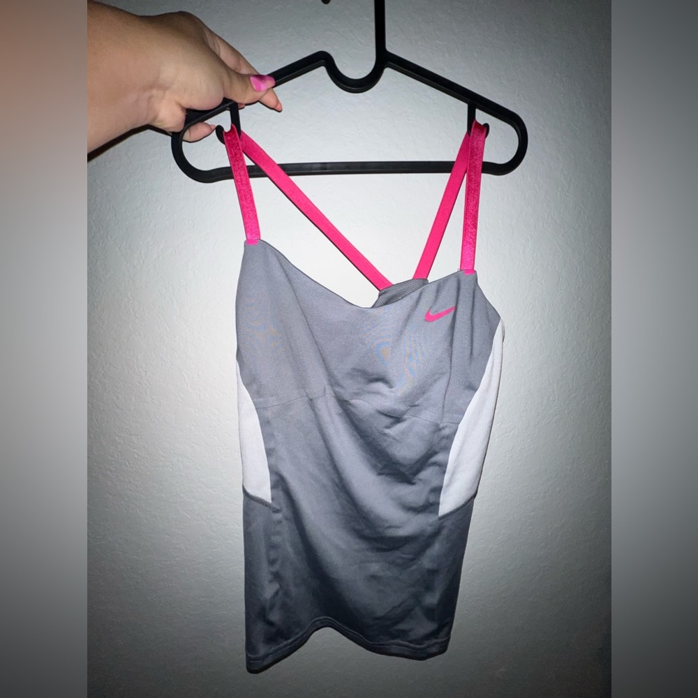 Nike sports top